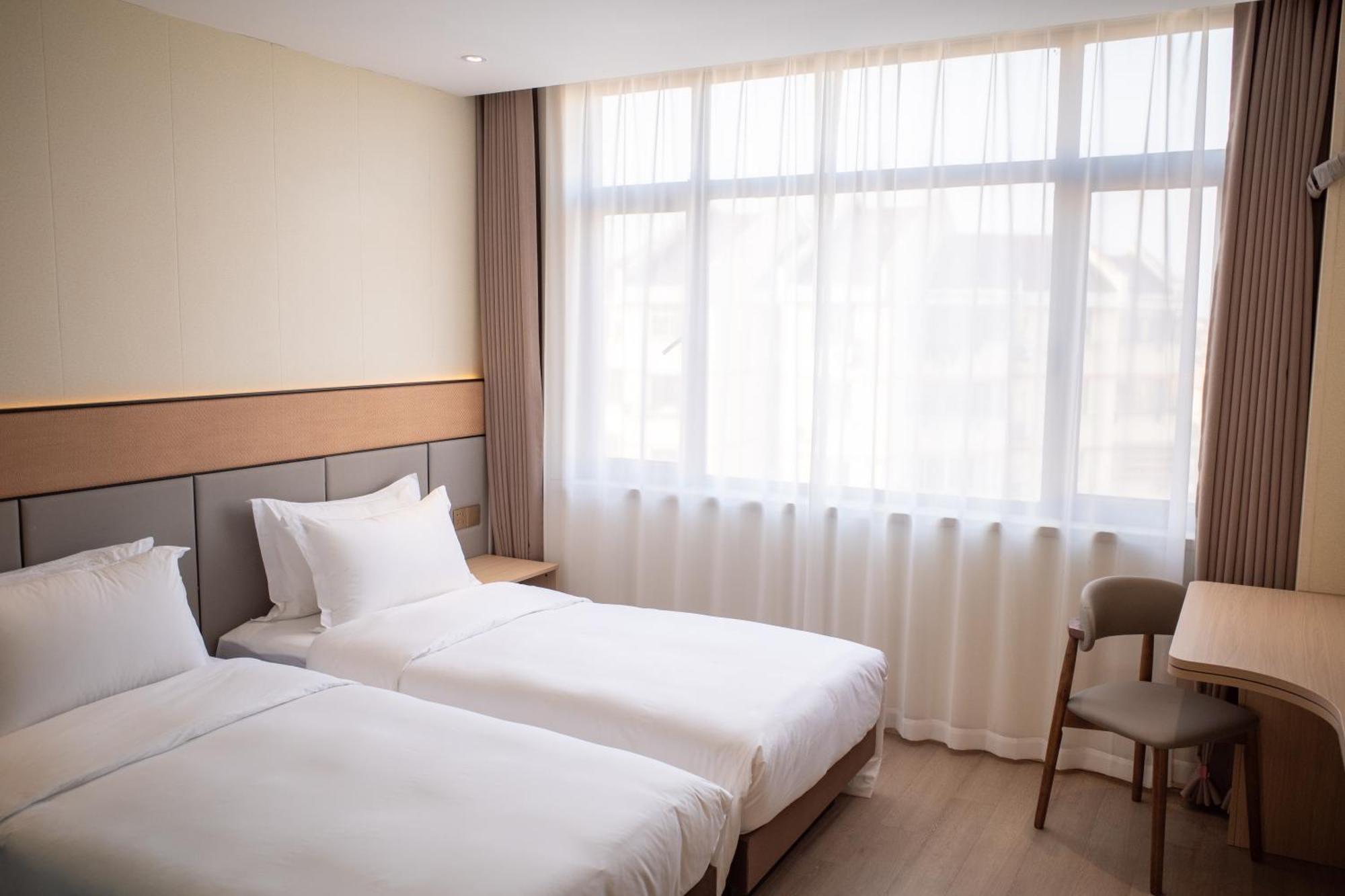 Hotel Joyful Star Hotel-free Shuttle Bus To Pudong Airport And Disneyland