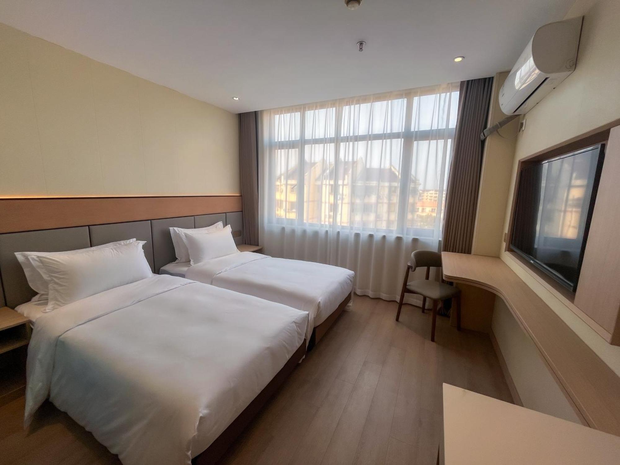 Hotel Joyful Star Hotel-free Shuttle Bus To Pudong Airport And Disneyland Shanghai