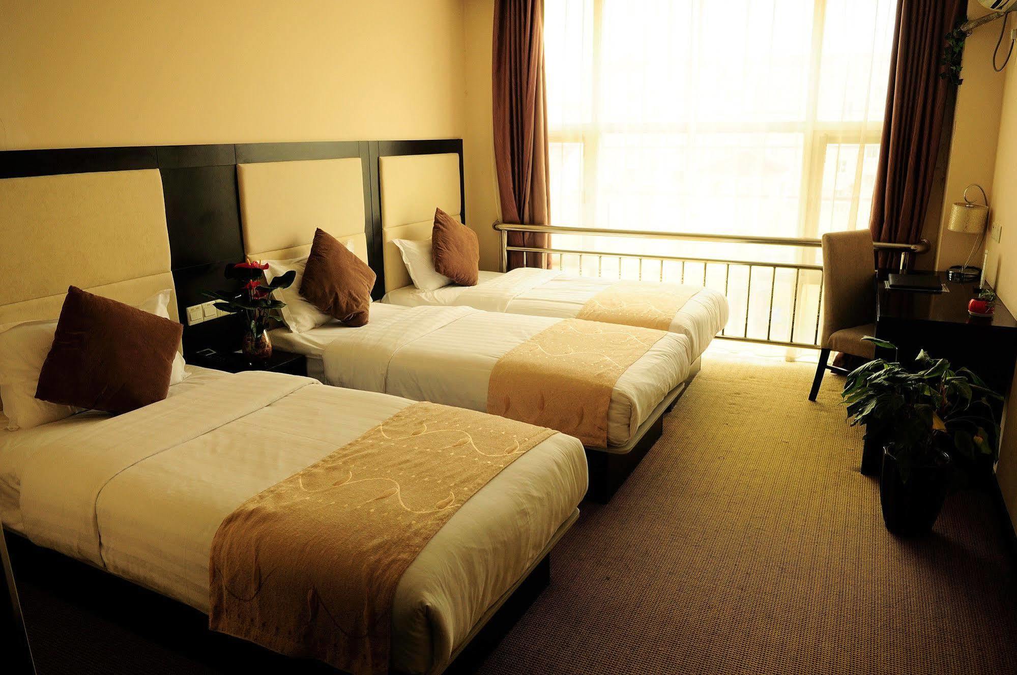 Joyful Star Hotel-free Shuttle Bus To Pudong Airport And Disneyland Hotel Shanghai