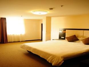 Hotel Joyful Star Hotel-free Shuttle Bus To Pudong Airport And Disneyland Shanghai